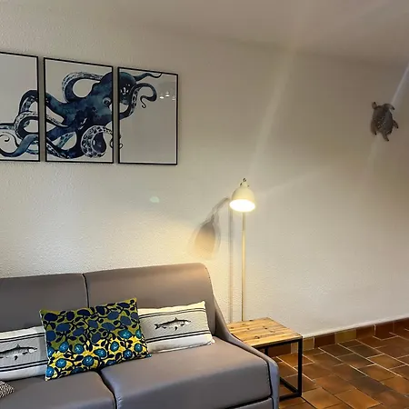 Bastidon, Front De Jardin Parking, Raphael Apartment *